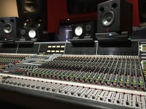 studio monitors crackling