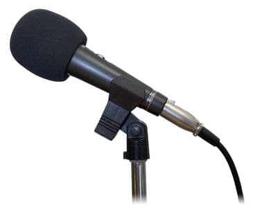 microphone with pop filter