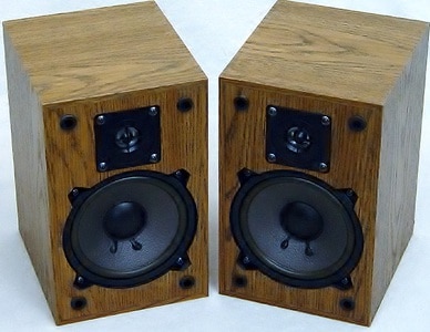 bookshelf speakers