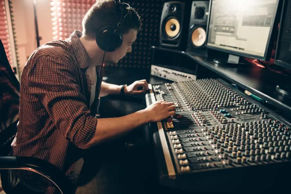 what-is-the-difference-between-a-mixer-and-a-console-home-studio